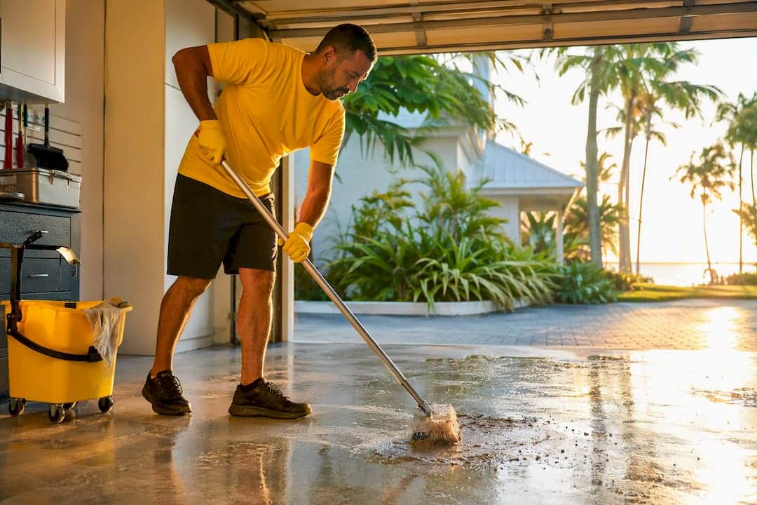 Cleaner deep cleaning garage floor